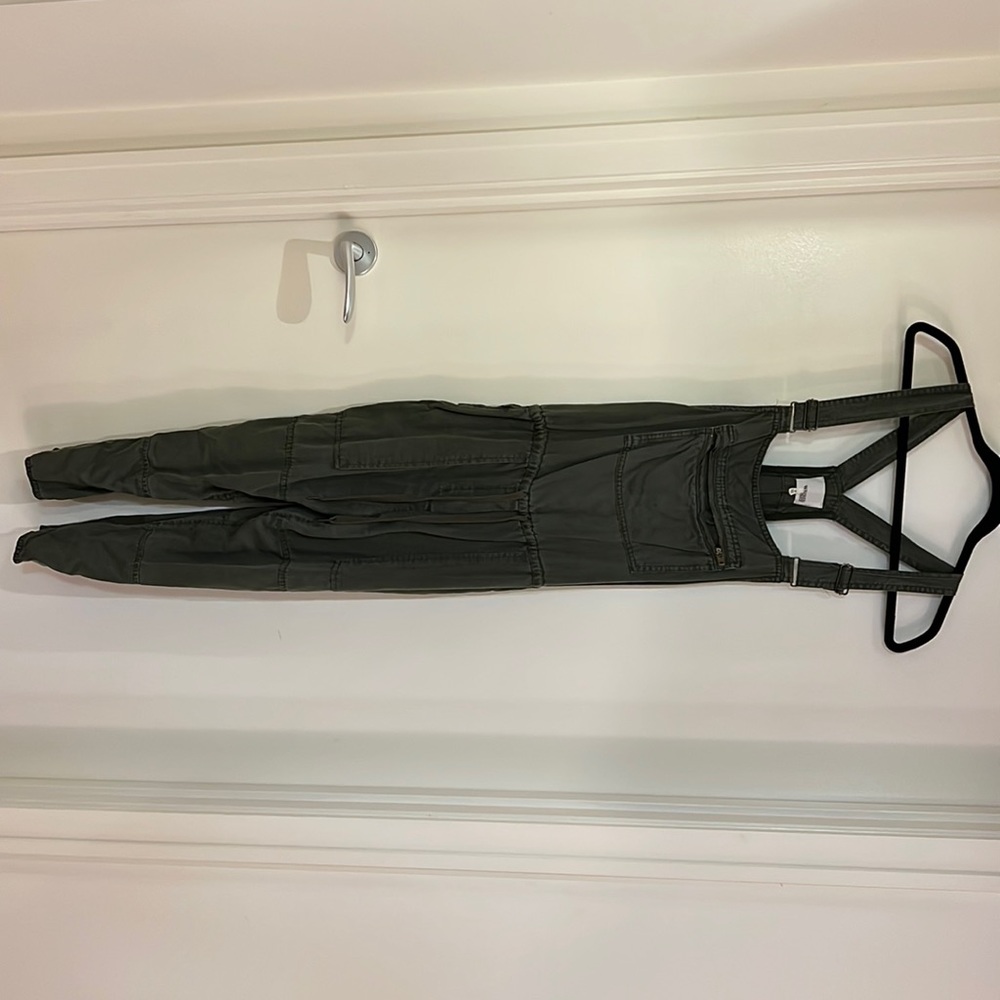 Green utility jumper